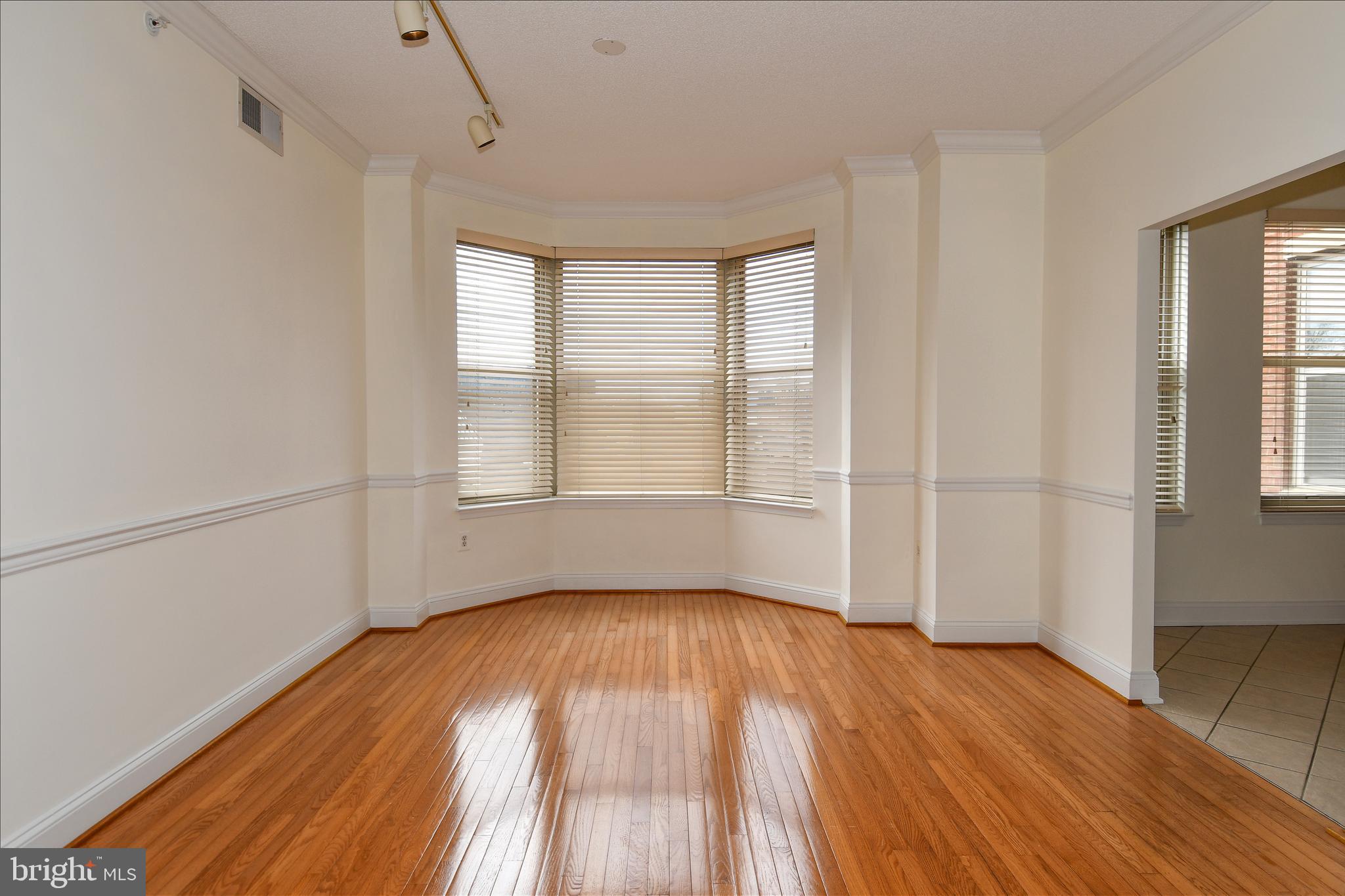 STRATFORD HOUSE - Residential