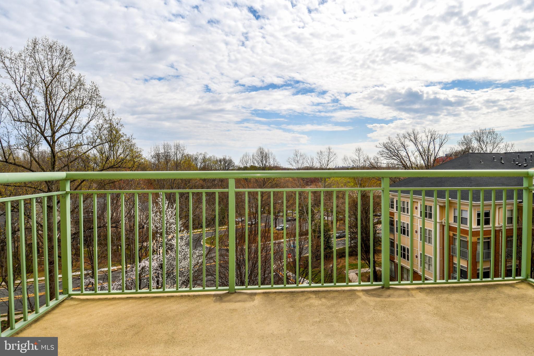 STRATFORD HOUSE - Residential