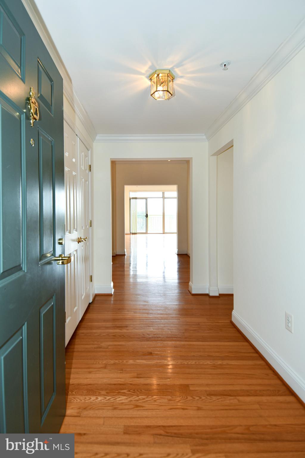 STRATFORD HOUSE - Residential