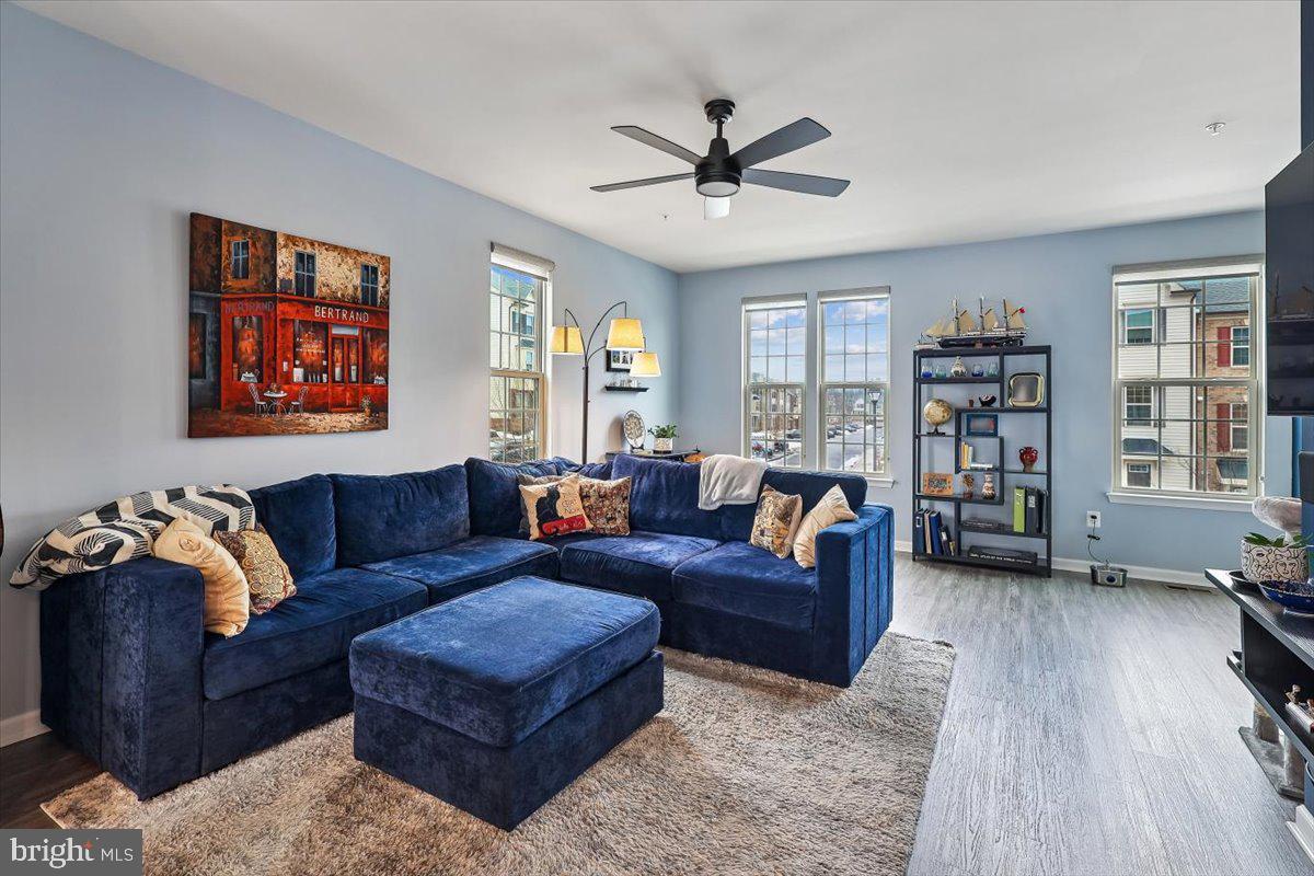 PARKSIDE - Residential