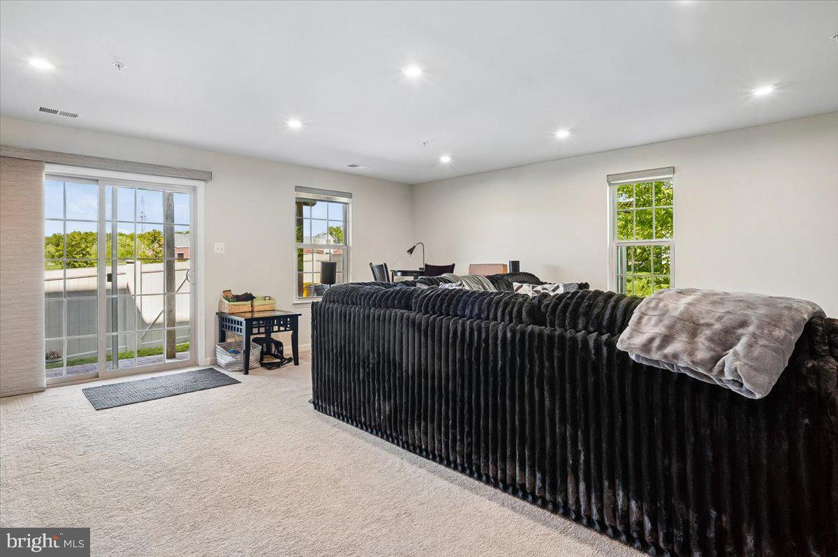 PARKSIDE - Residential