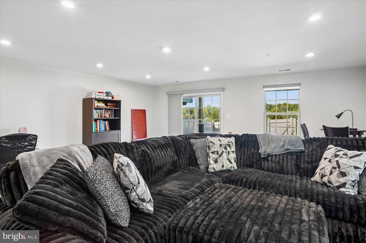 PARKSIDE - Residential