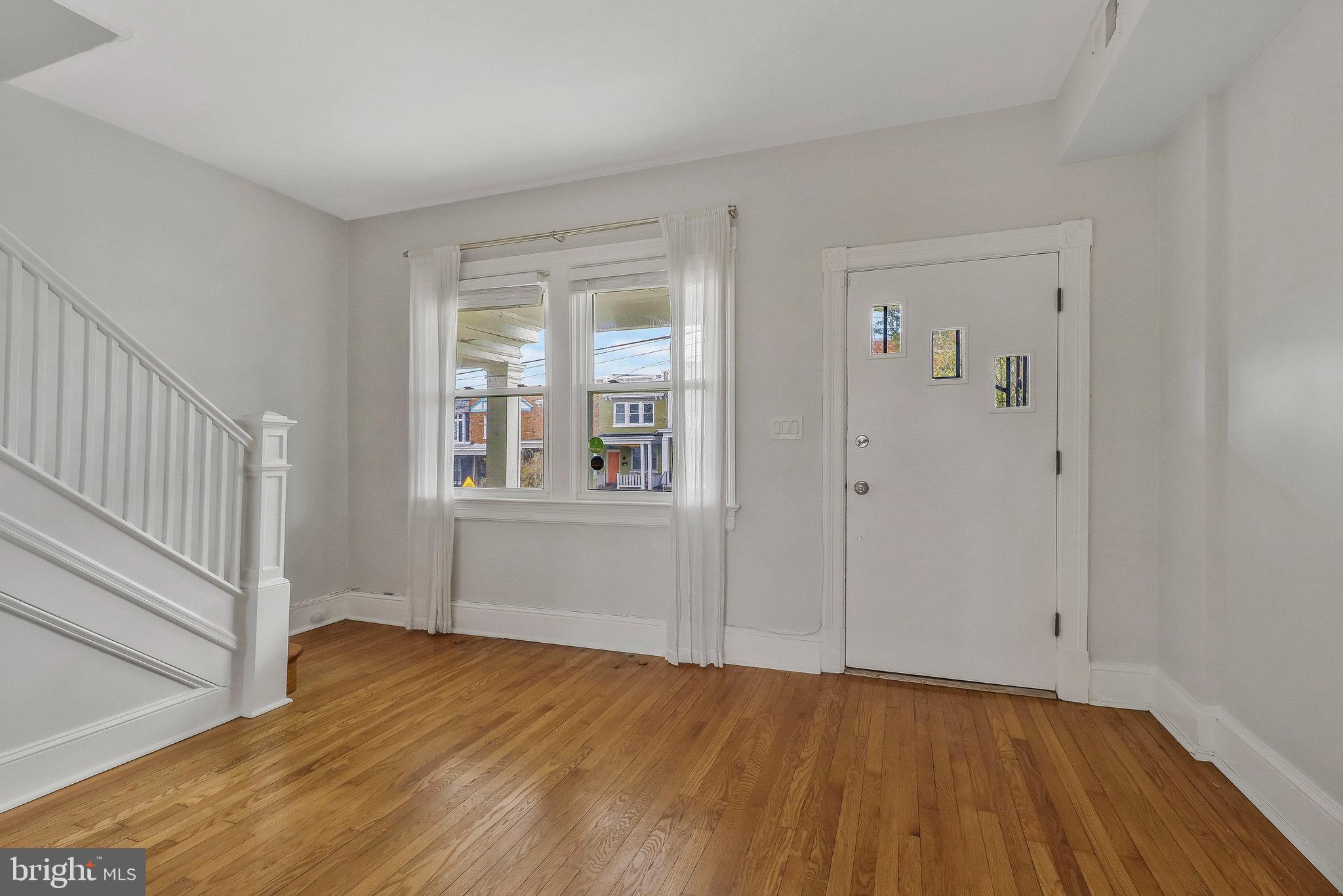 PETWORTH - Residential Lease