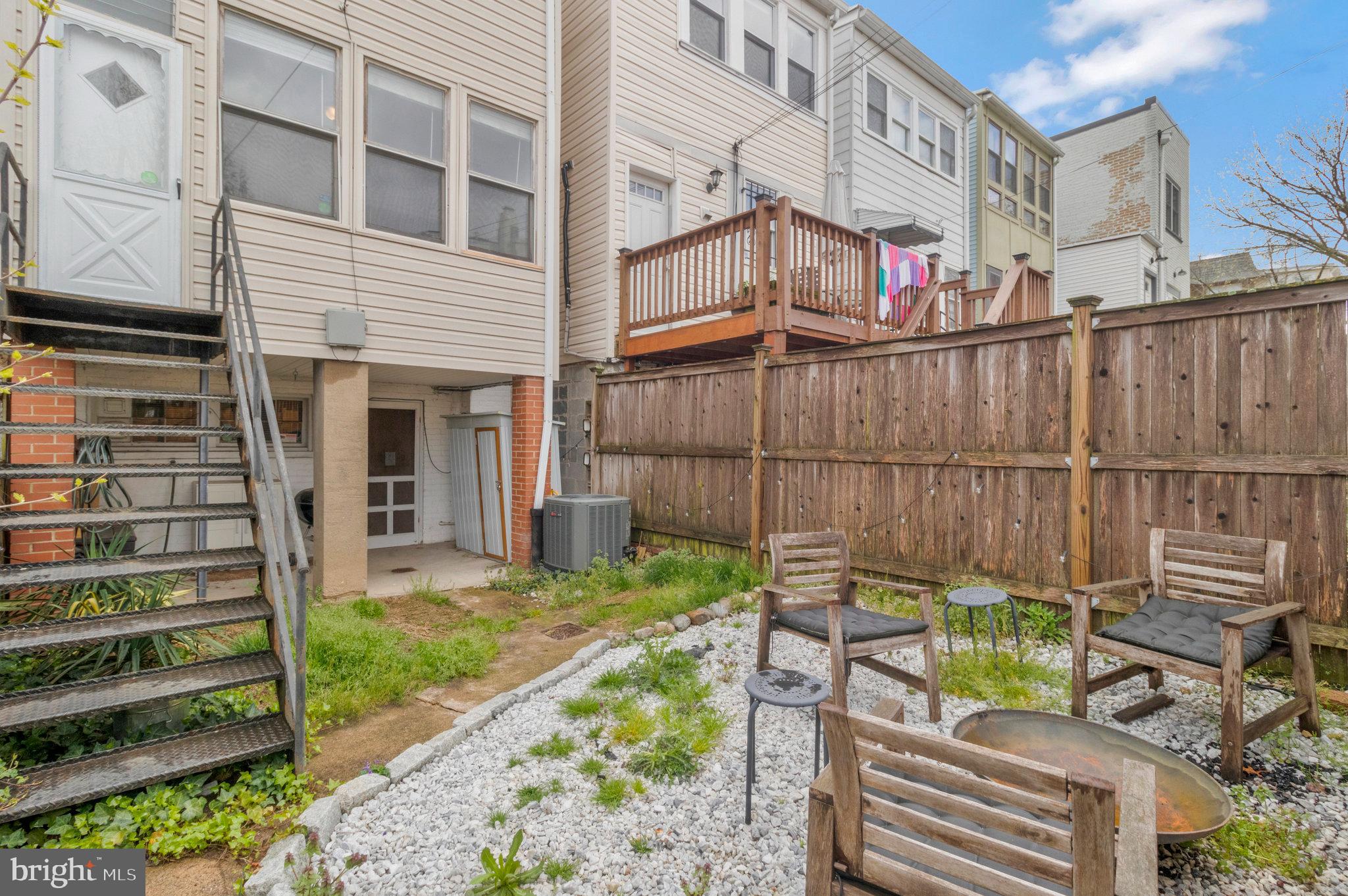 PETWORTH - Residential Lease