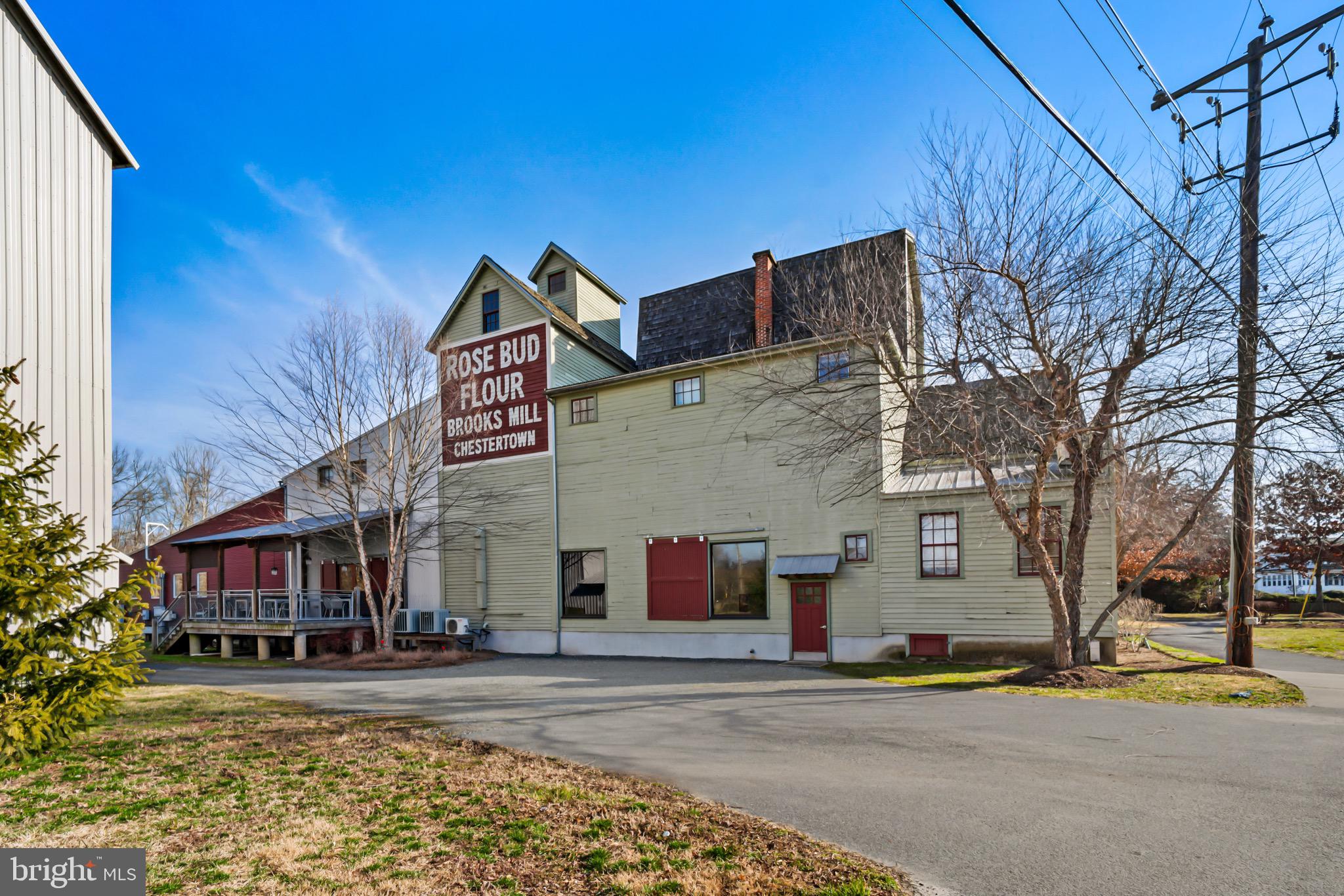 860 & 870 HIGH STREET