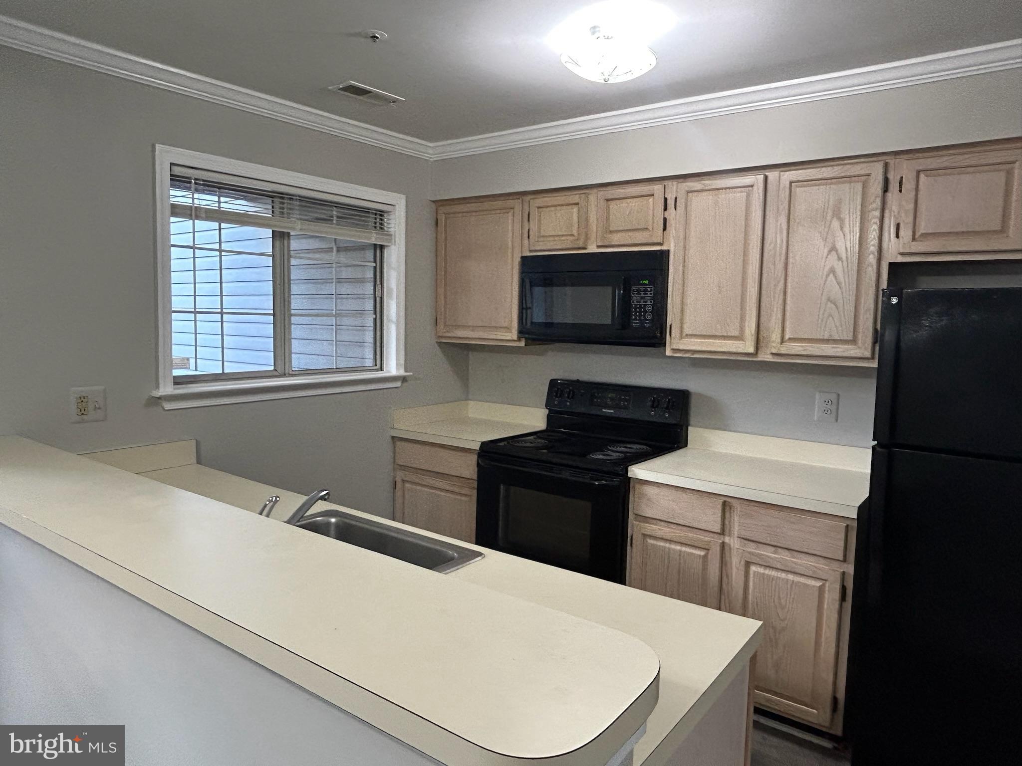 BRIDGEPORT - Residential Lease