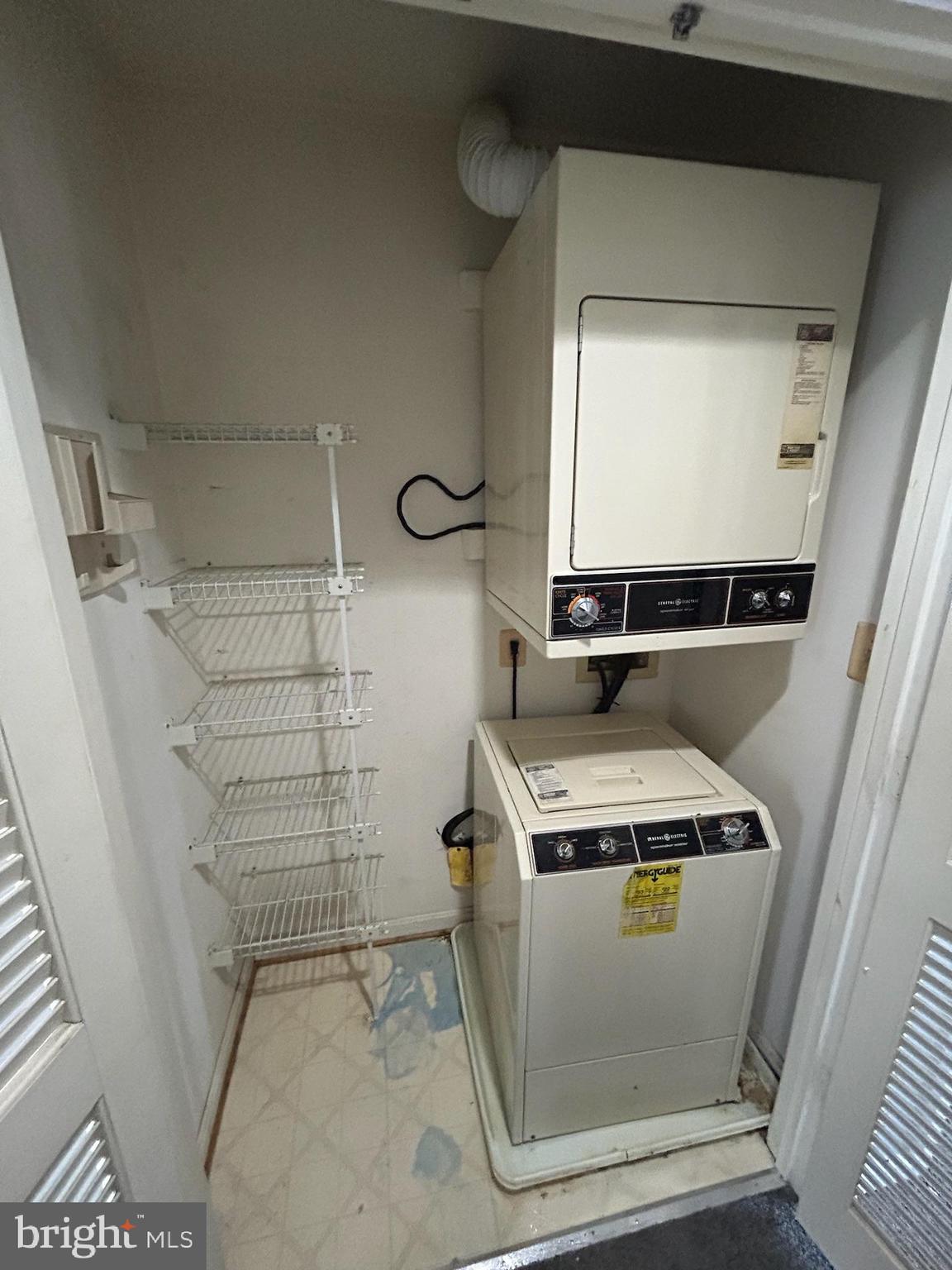 BRIDGEPORT - Residential Lease