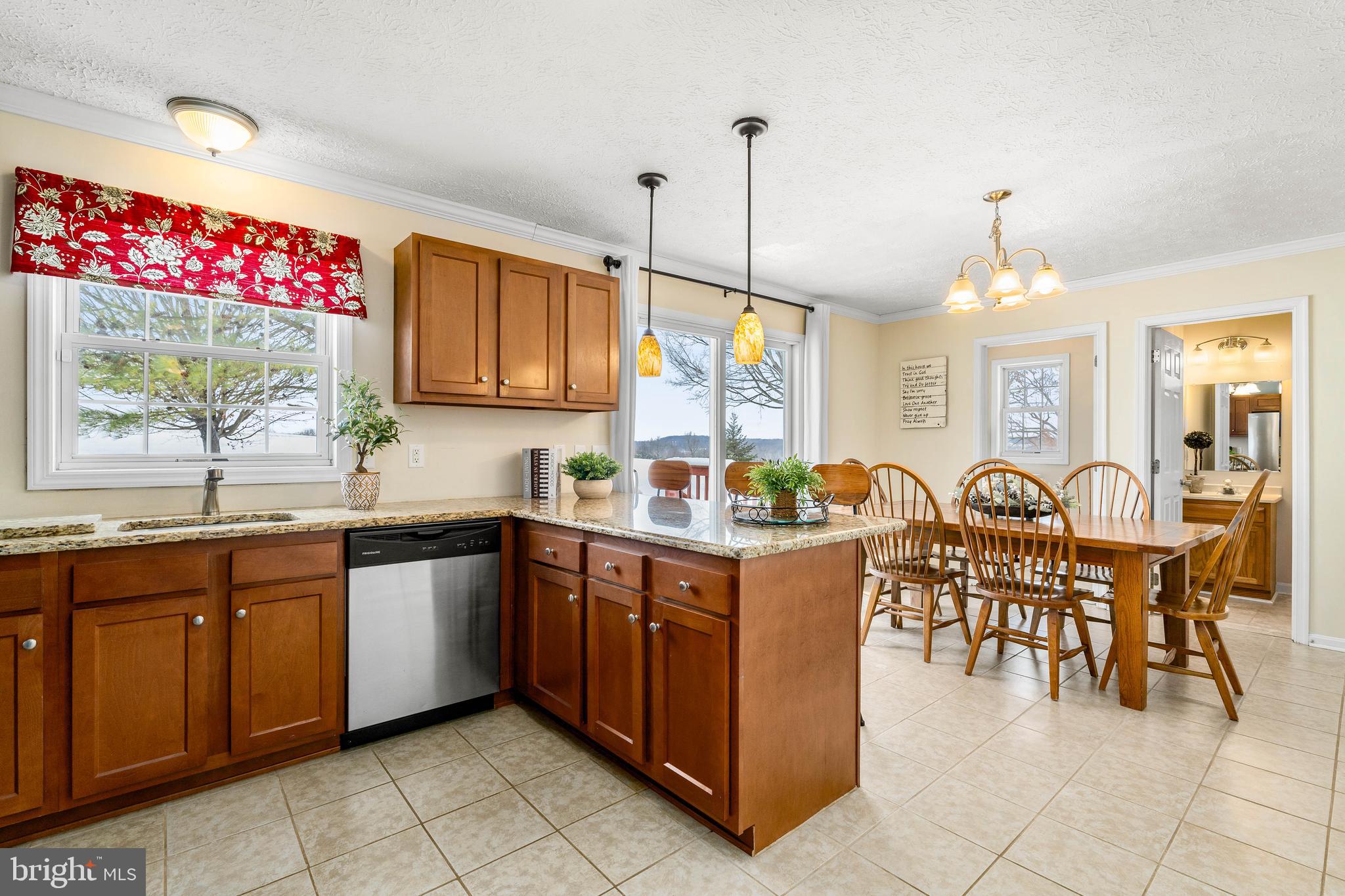 SUMMER HILL - Residential