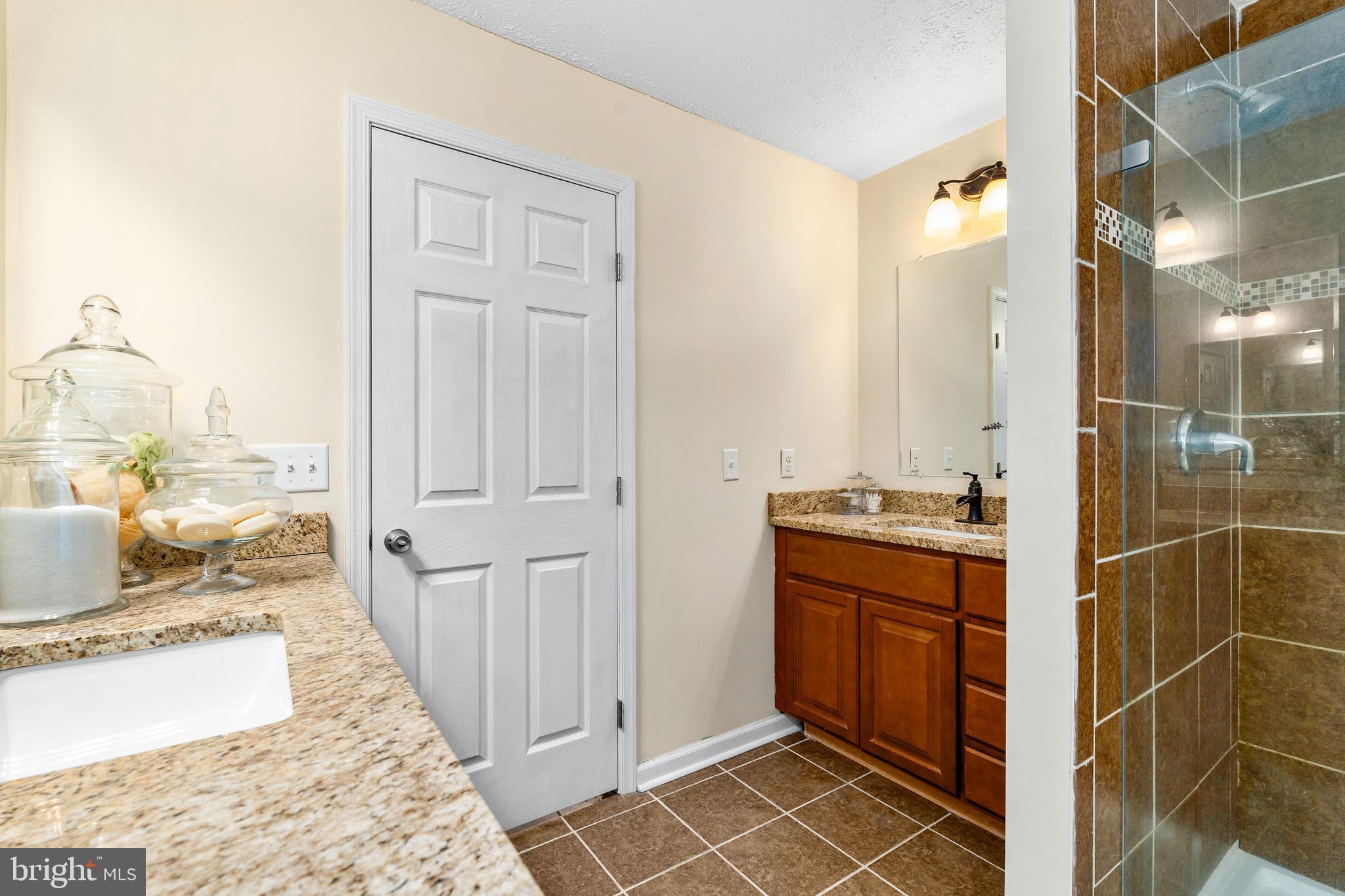 SUMMER HILL - Residential