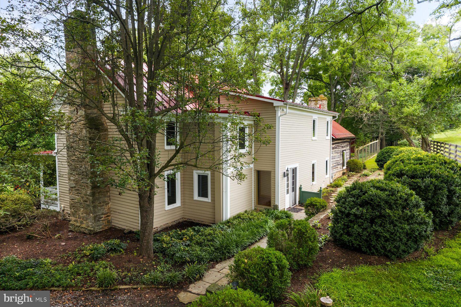 3004 BURRLAND LANE