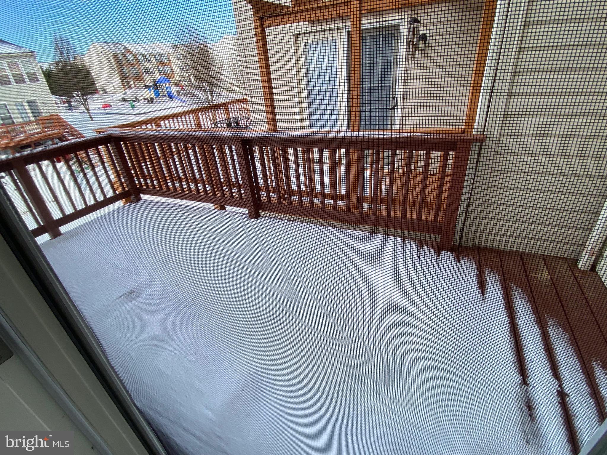 LAKELAND PLACE - Residential Lease