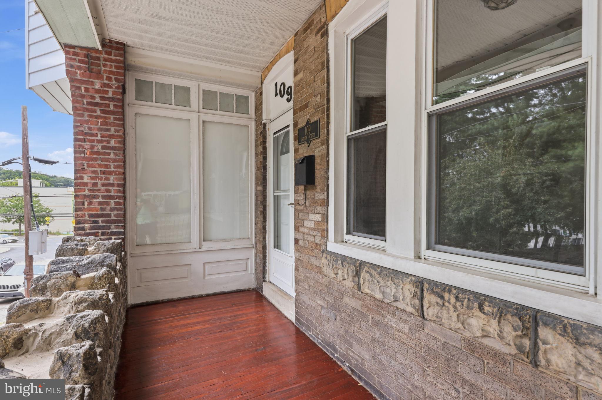 109 OSBORN STREET