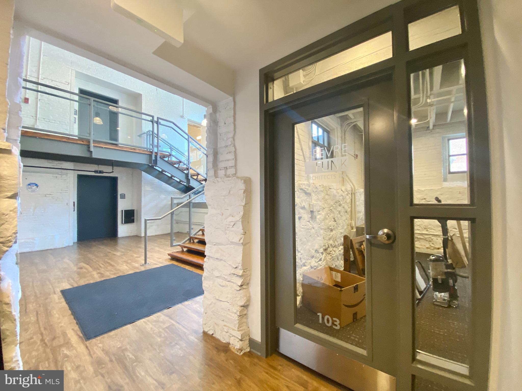 325 N QUEEN STREET 325 G-03