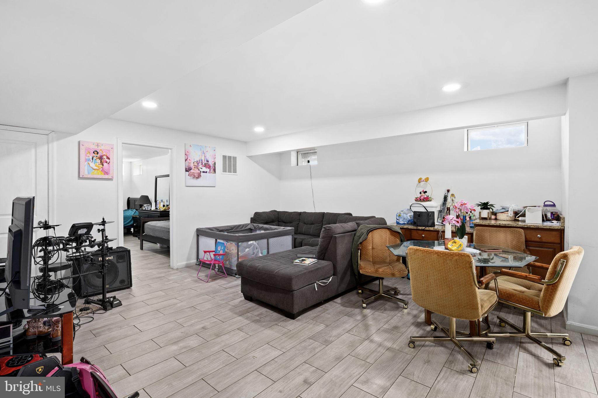 NORTH RIDGE ESTATES - Residential