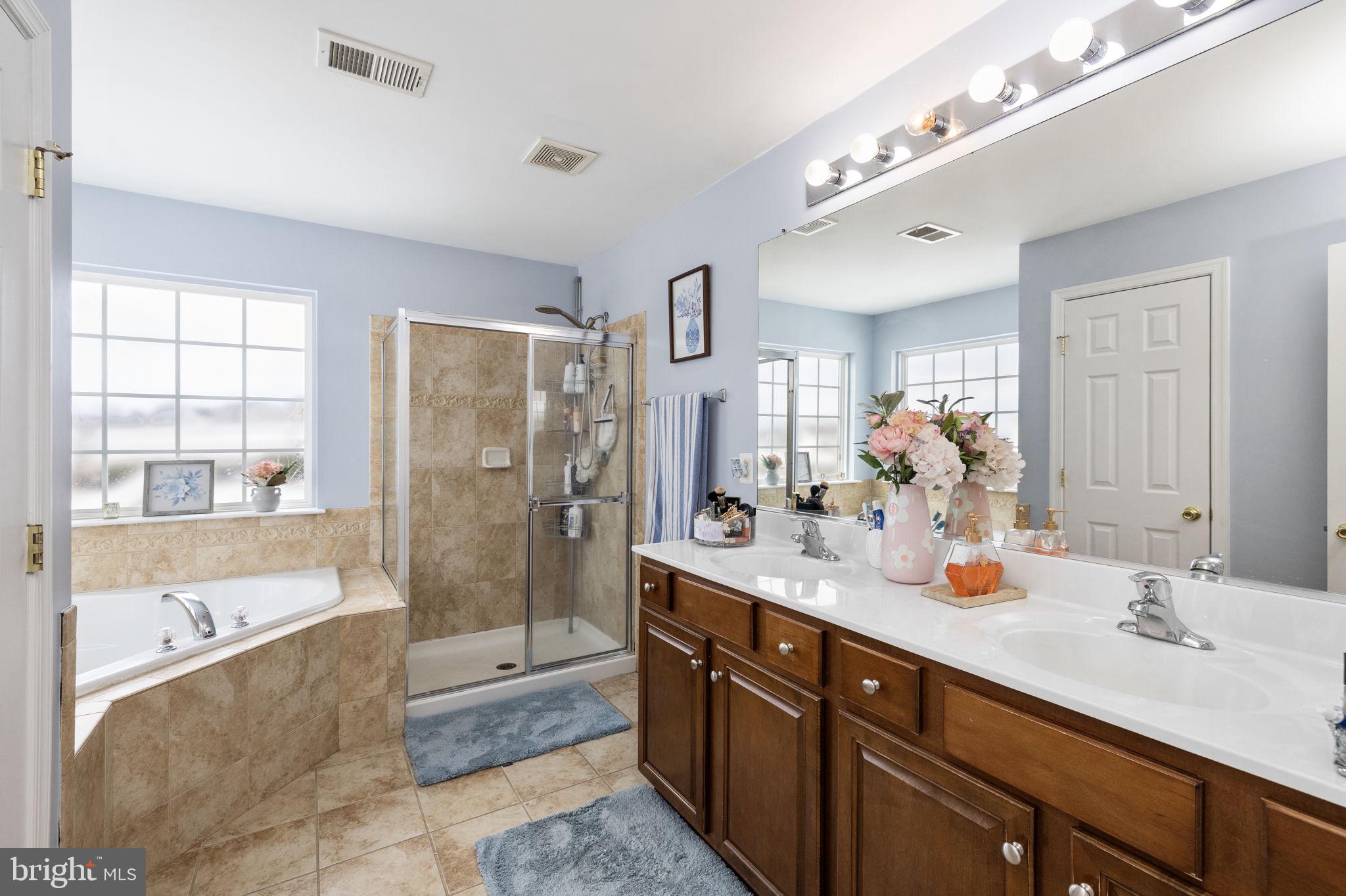 NORTH RIDGE ESTATES - Residential