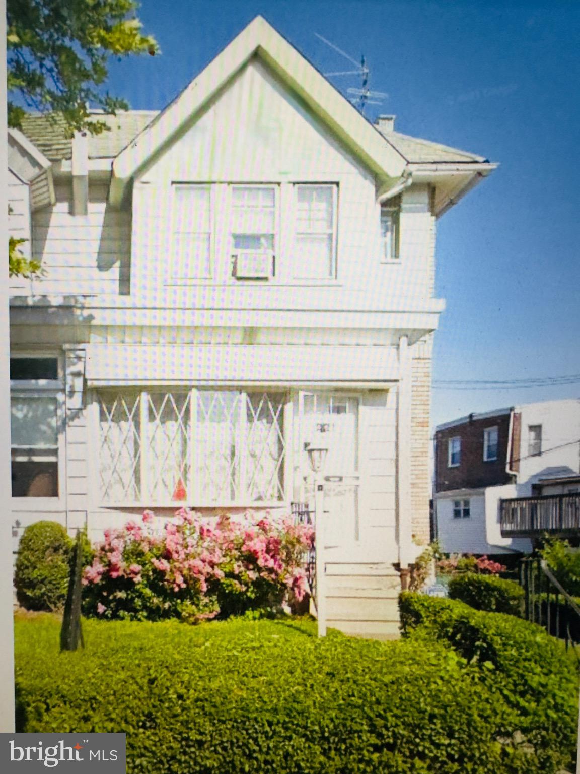 WEST OAK LANE - Residential