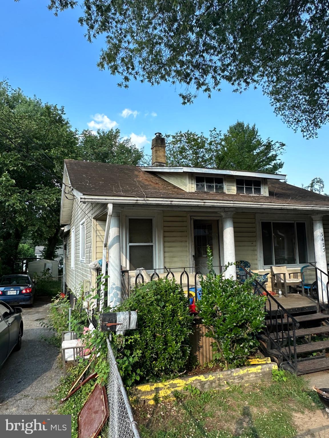 COLMAR MANOR - Residential