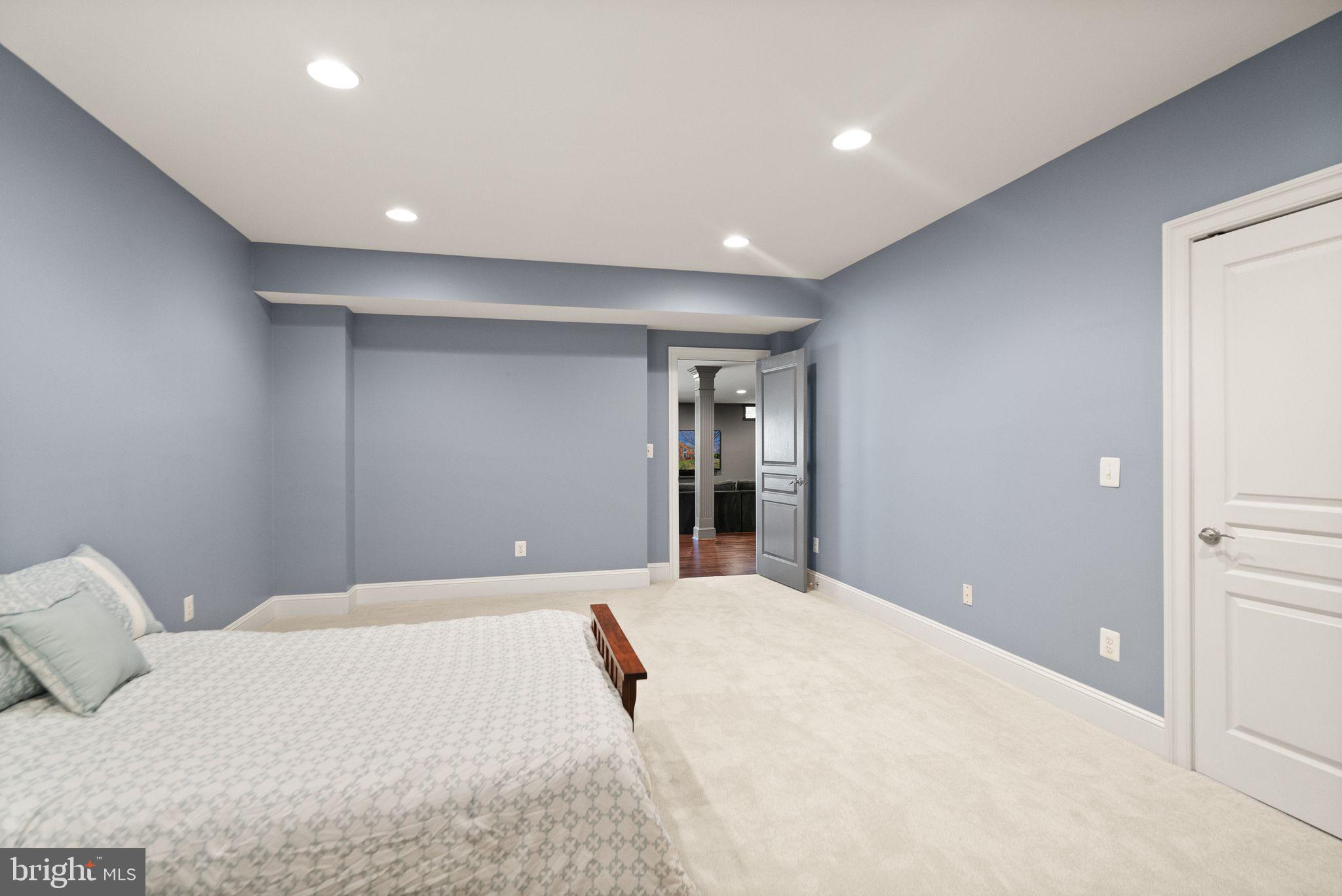 CEDAR CHASE - Residential