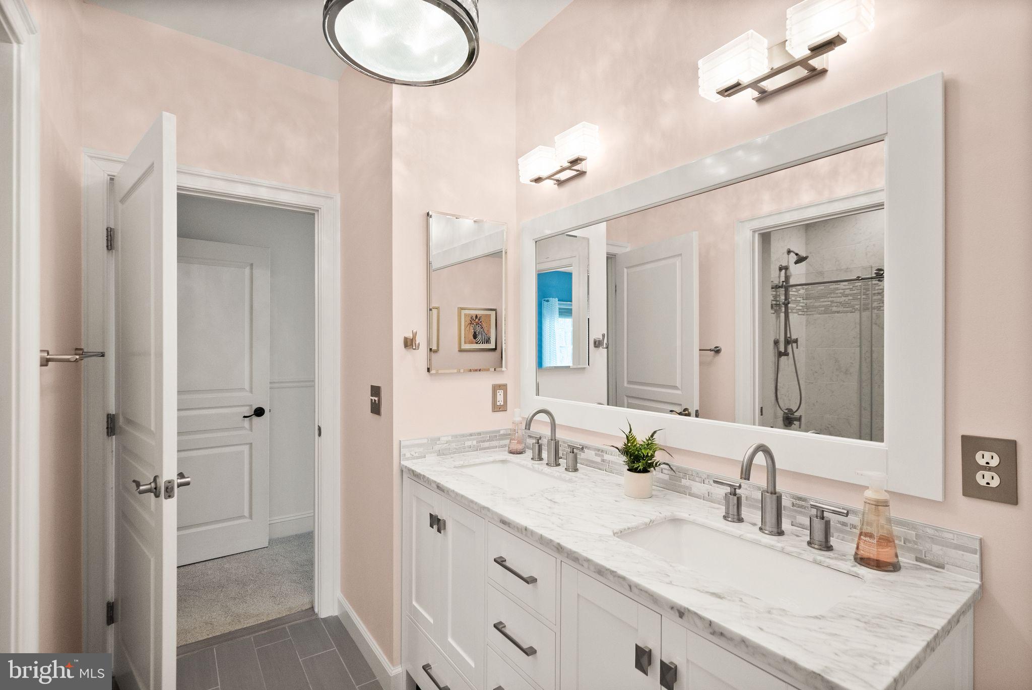 CEDAR CHASE - Residential