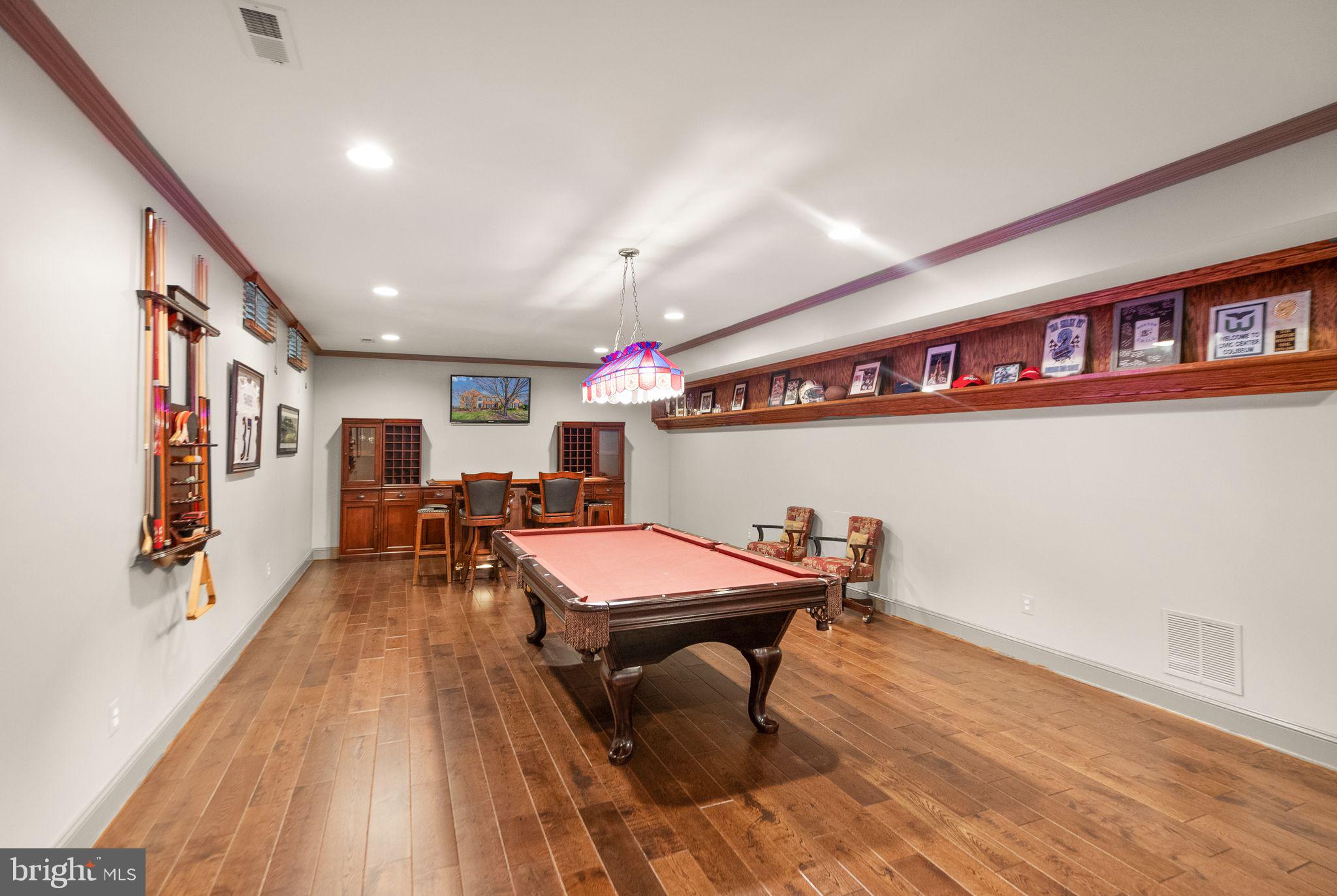 CEDAR CHASE - Residential