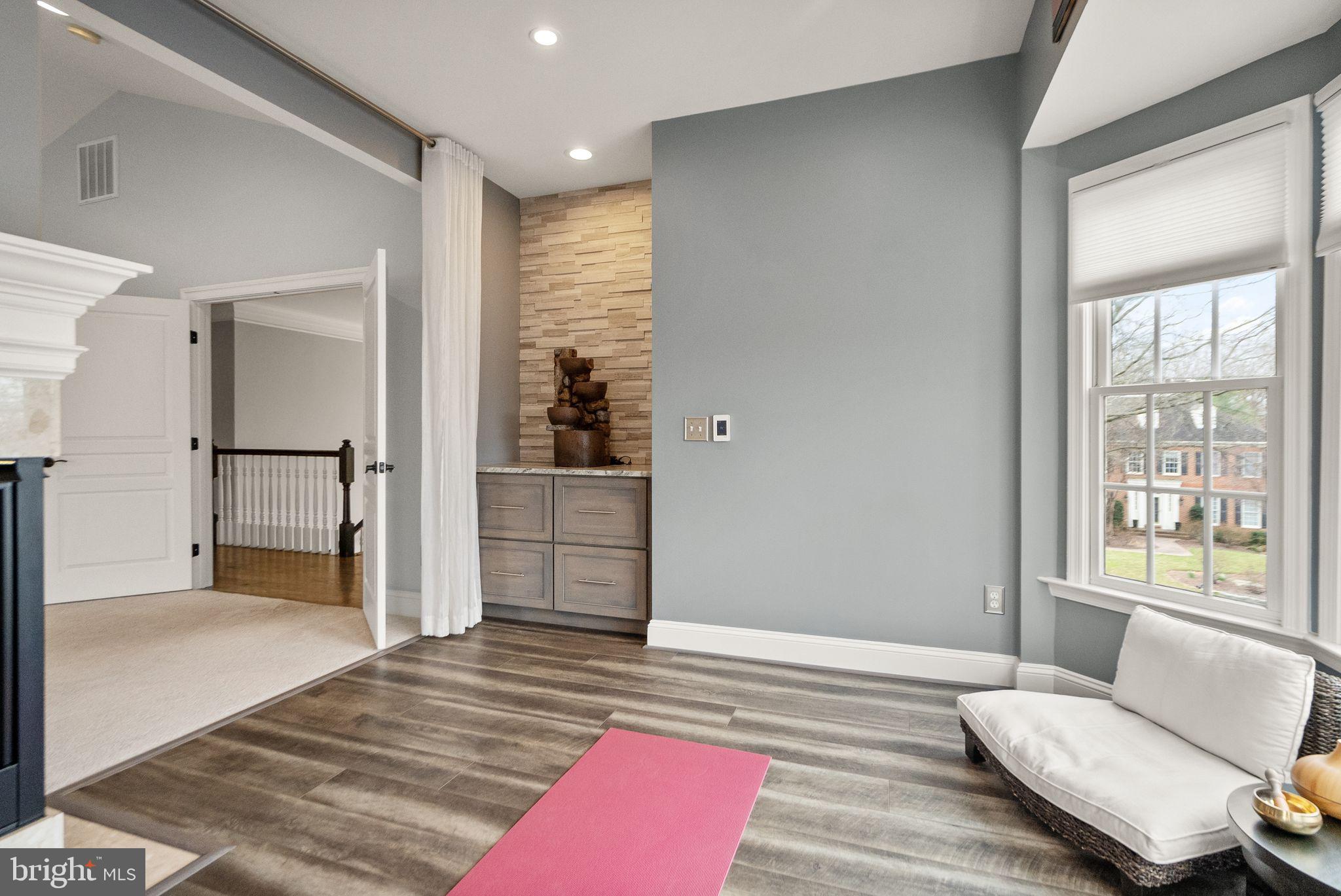 CEDAR CHASE - Residential