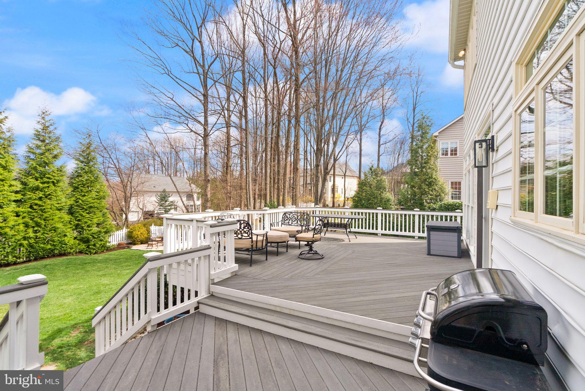 CEDAR CHASE - Residential