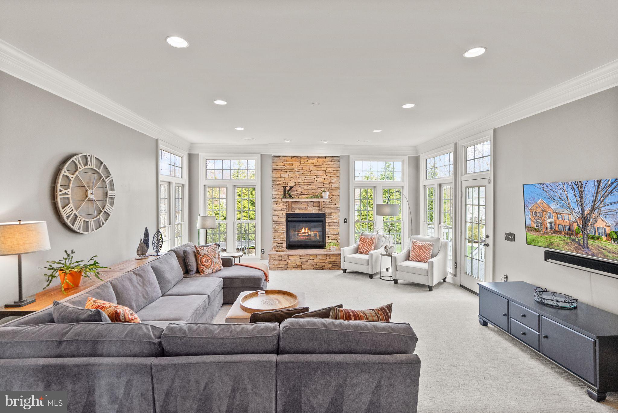 CEDAR CHASE - Residential