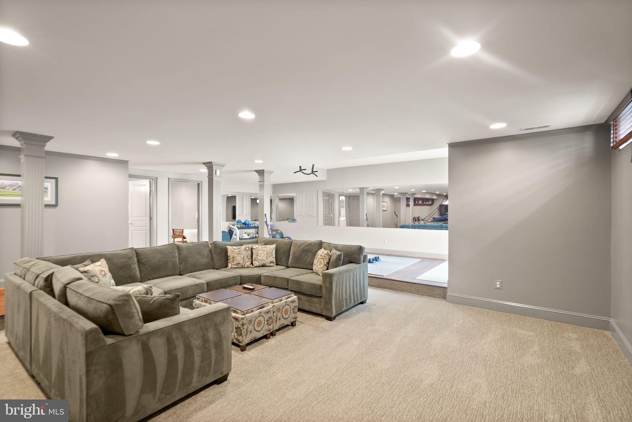 CEDAR CHASE - Residential