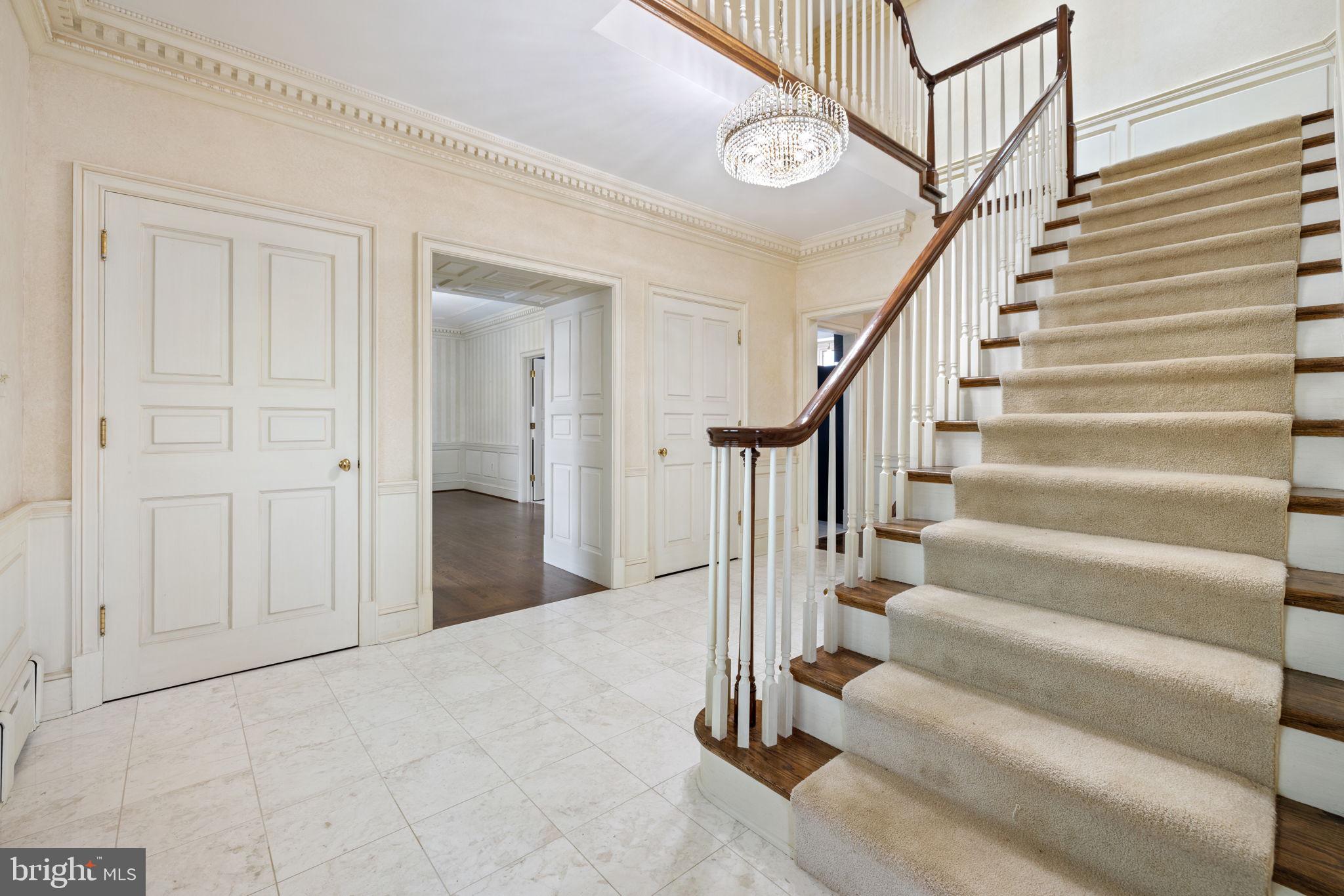 THE PLAINS - Residential