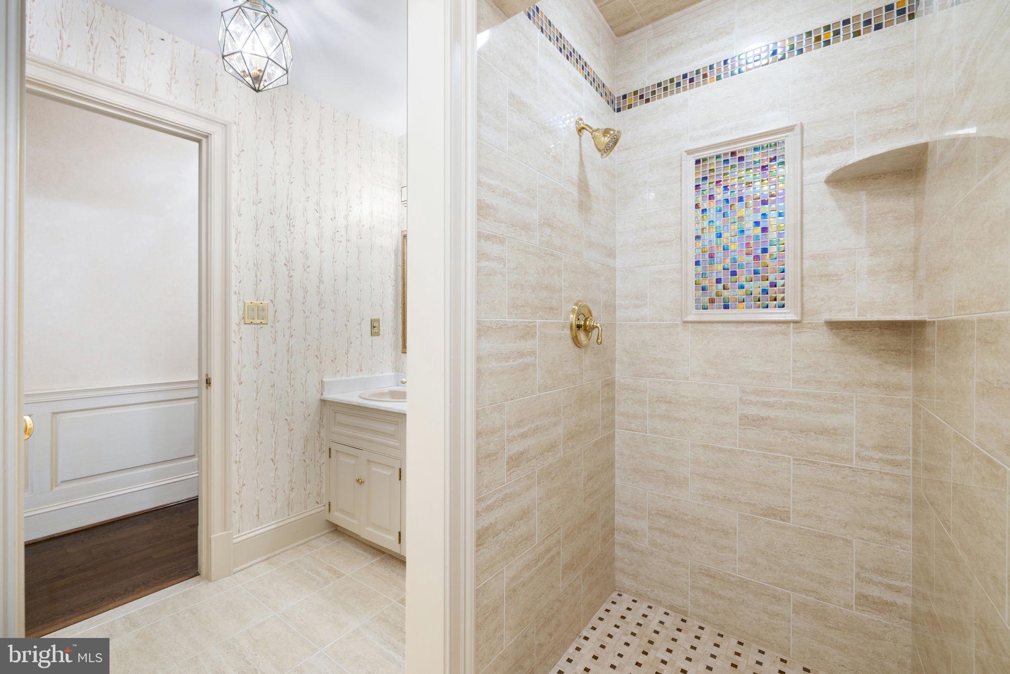 THE PLAINS - Residential