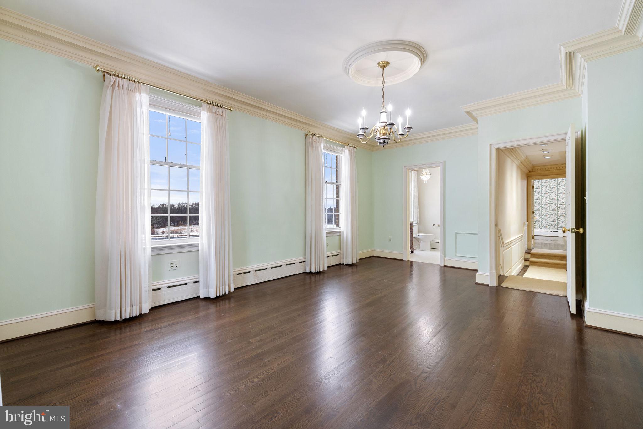 THE PLAINS - Residential