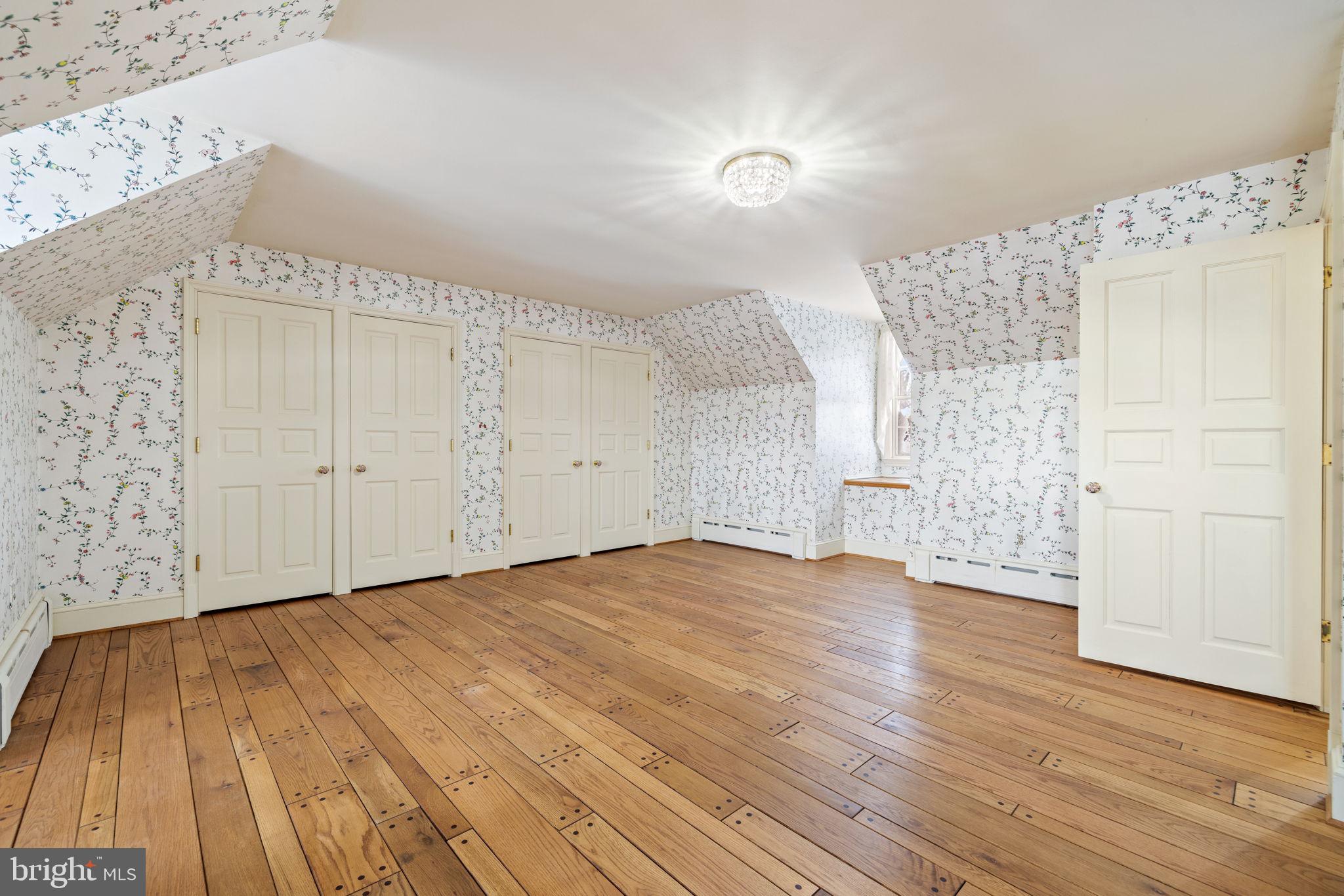 THE PLAINS - Residential