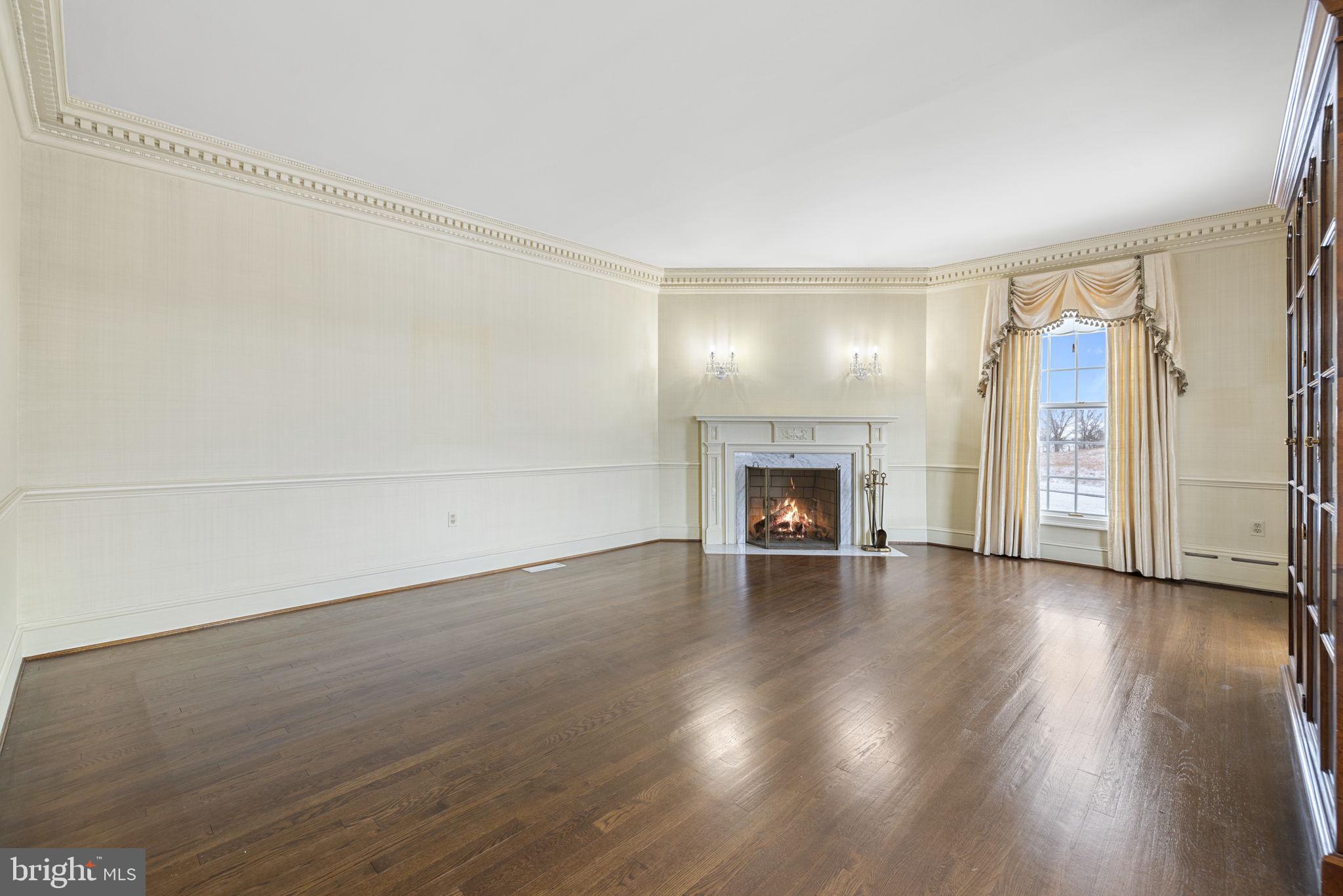 THE PLAINS - Residential