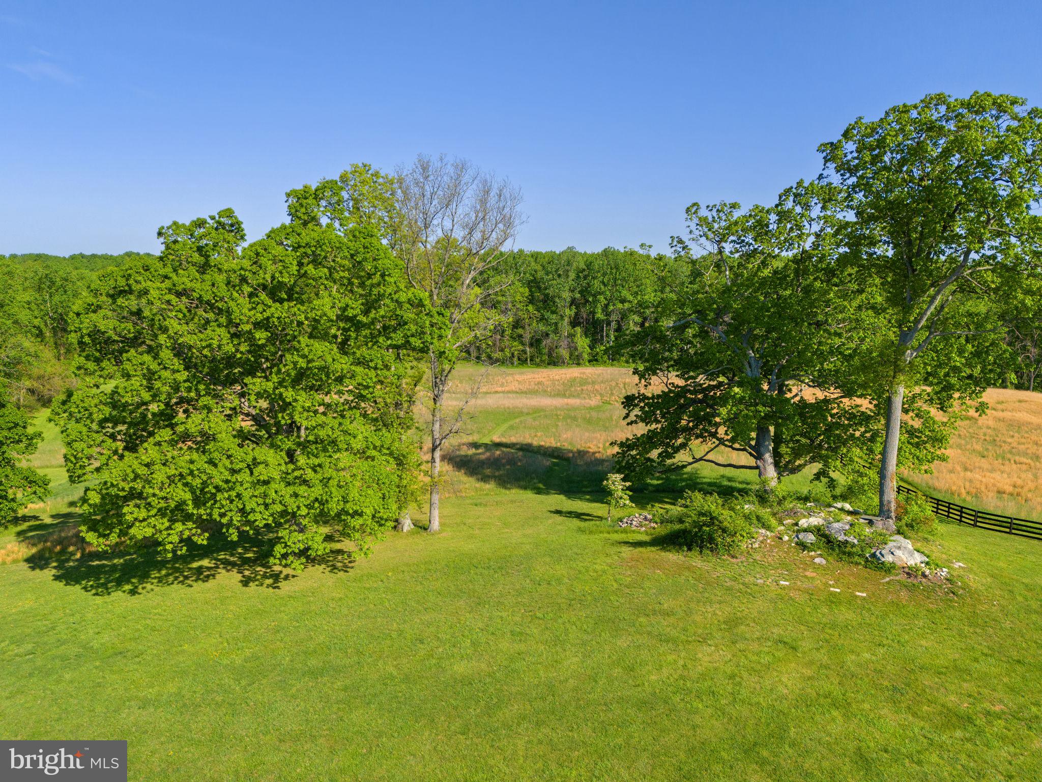 THE PLAINS - Residential