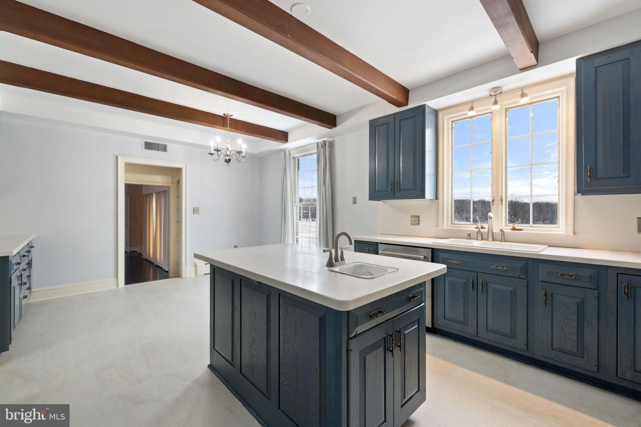 THE PLAINS - Residential