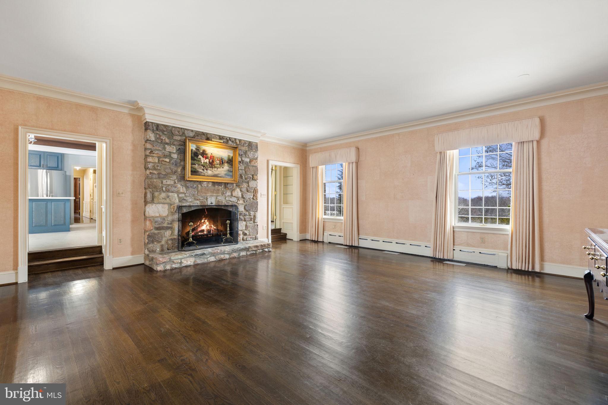 THE PLAINS - Residential