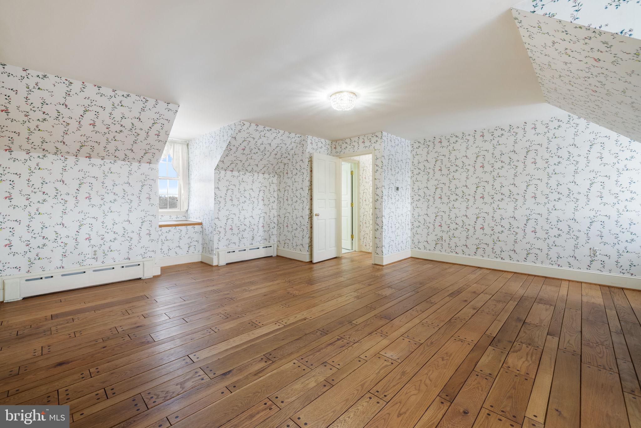 THE PLAINS - Residential