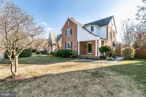 211 E LAKE AVENUE BALTIMORE MD 21212