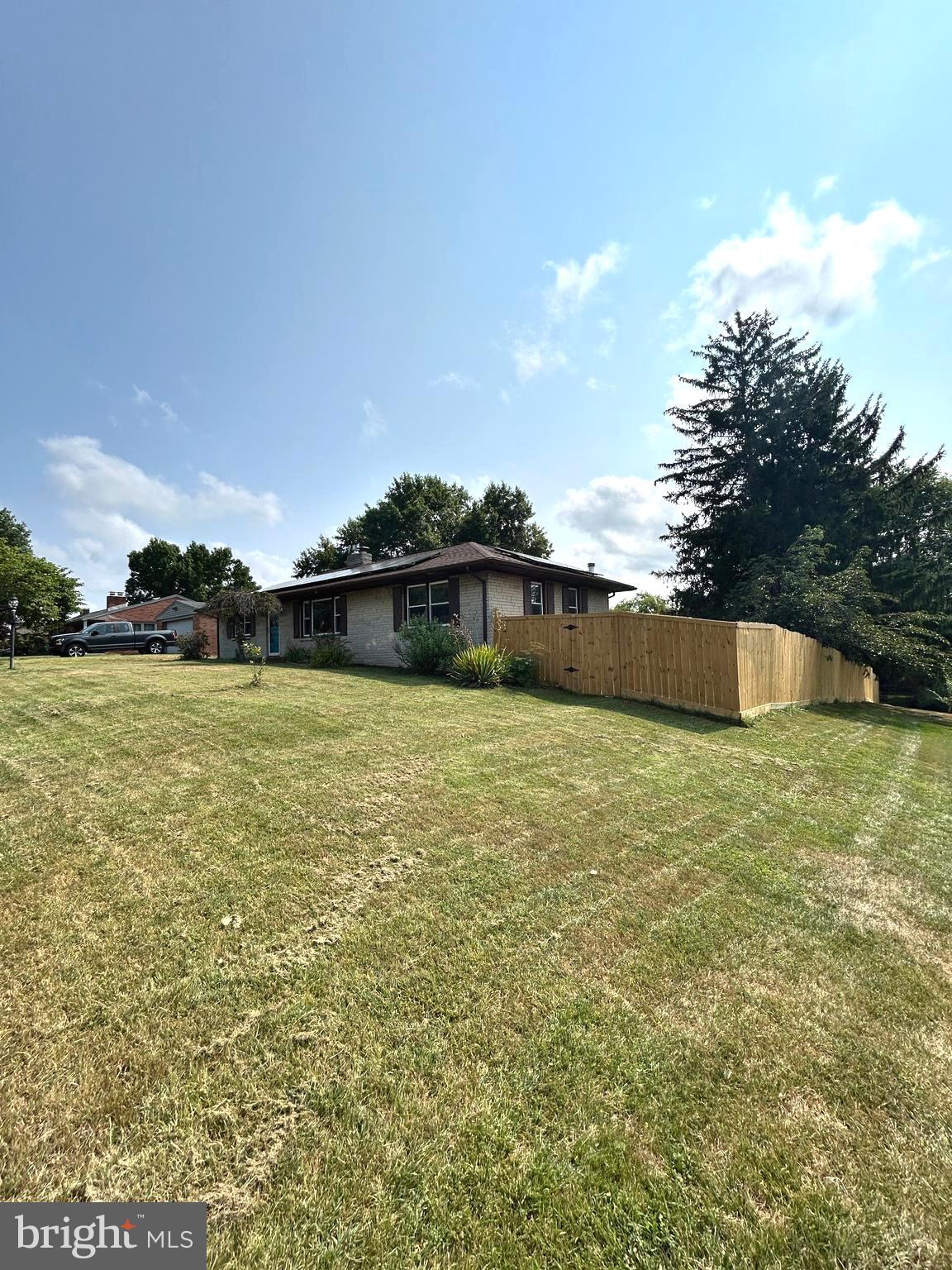 ORCHARD HILLS - Residential Lease