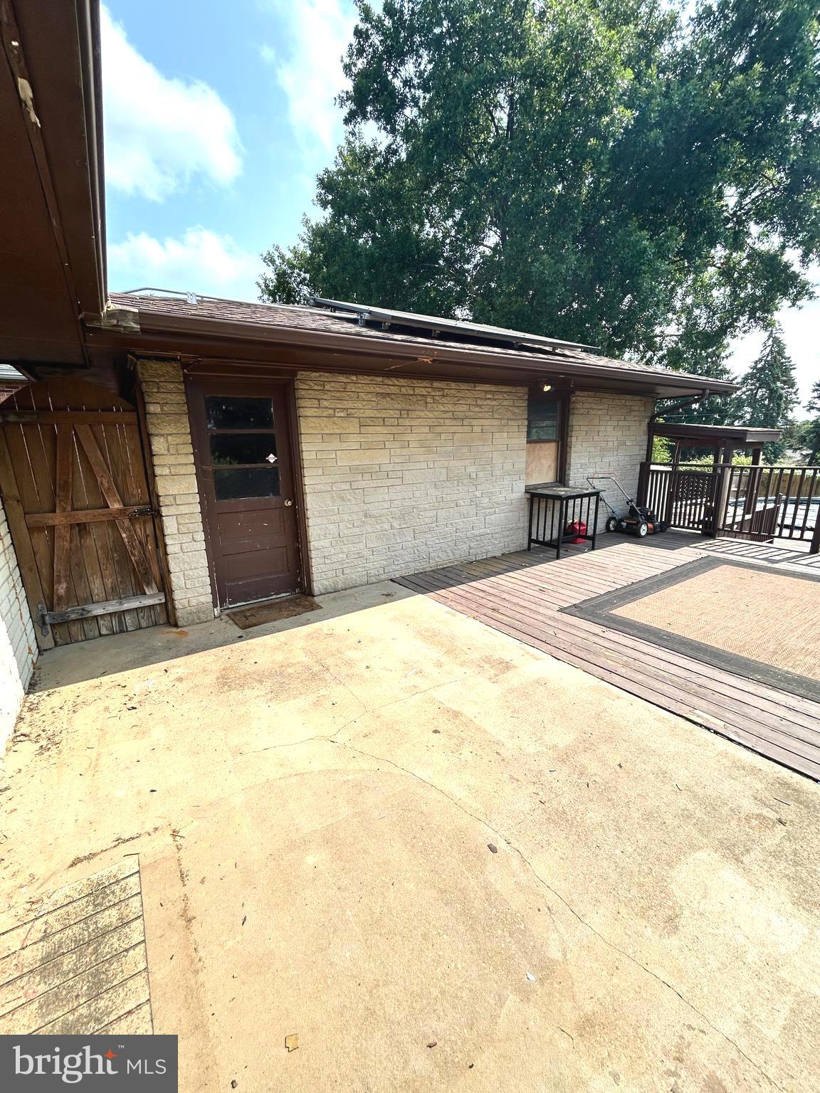 ORCHARD HILLS - Residential Lease