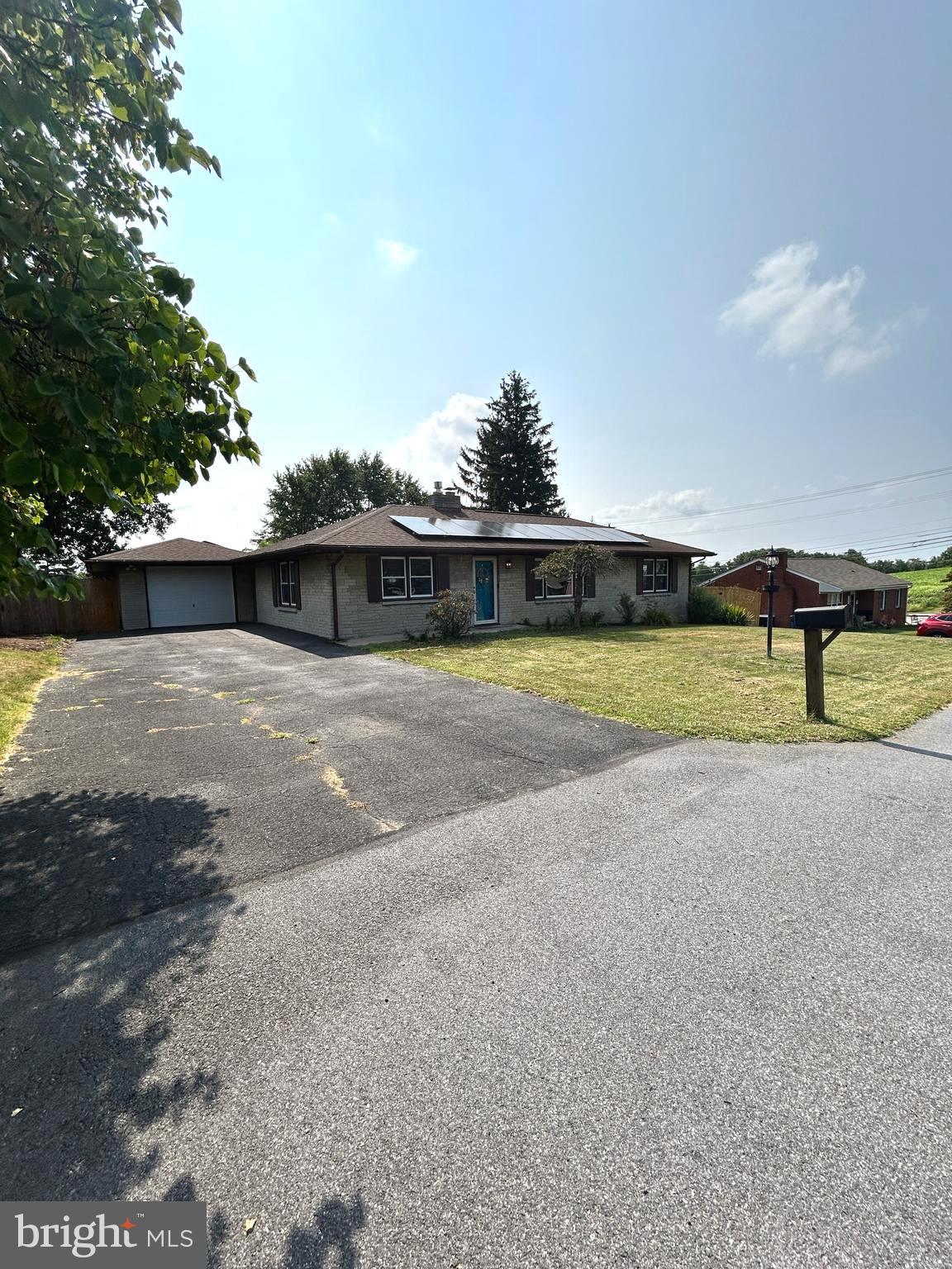 ORCHARD HILLS - Residential Lease