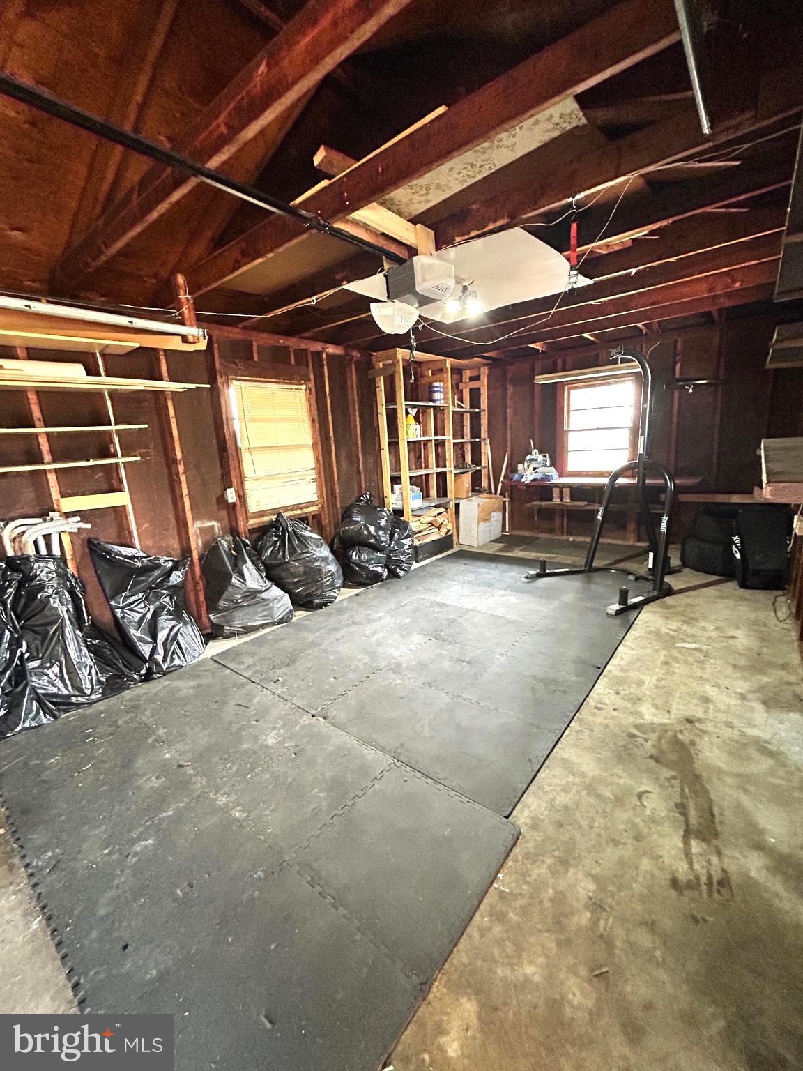 ORCHARD HILLS - Residential Lease