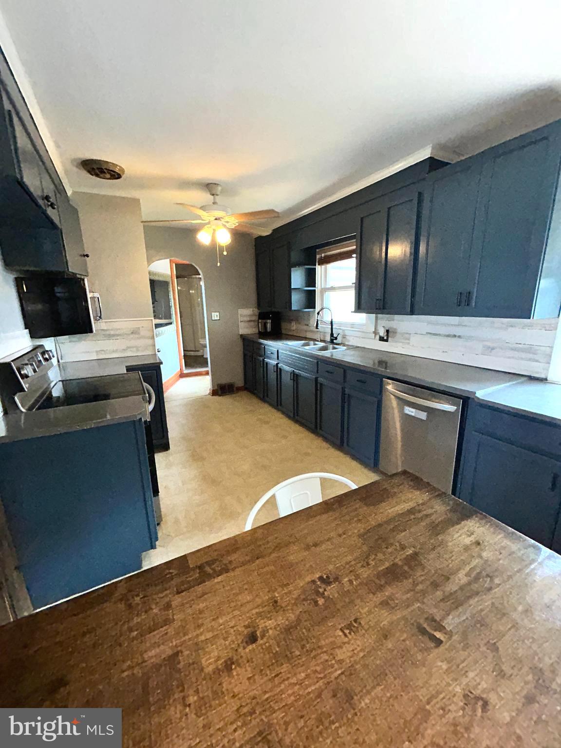 ORCHARD HILLS - Residential Lease