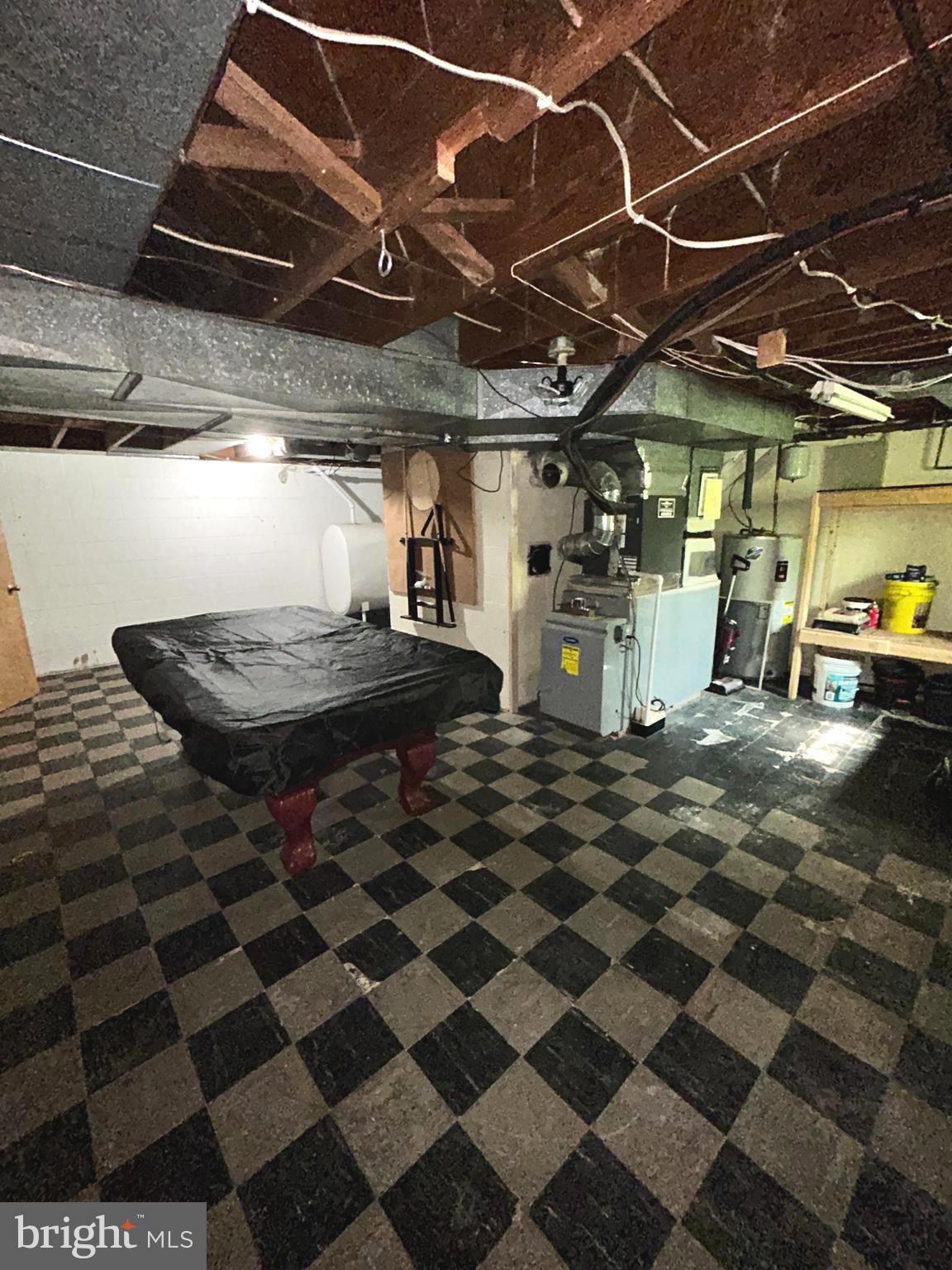 ORCHARD HILLS - Residential Lease