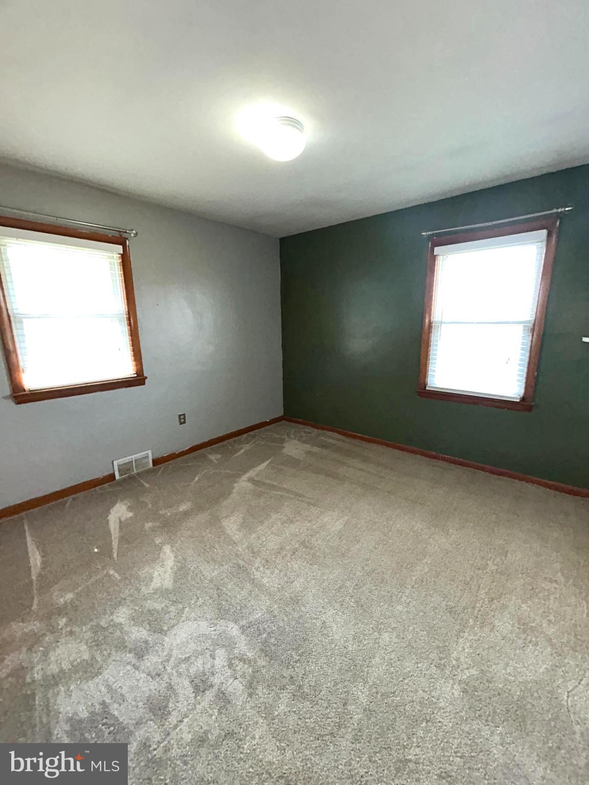 ORCHARD HILLS - Residential Lease