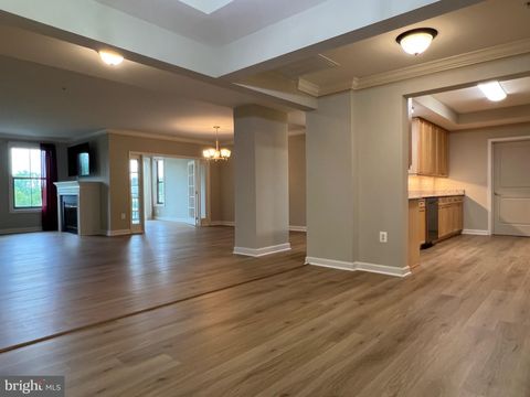 Photo of 485 Harbor Side Street #412, WOODBRIDGE, VA 22191 (MLS # VAPW2108008)