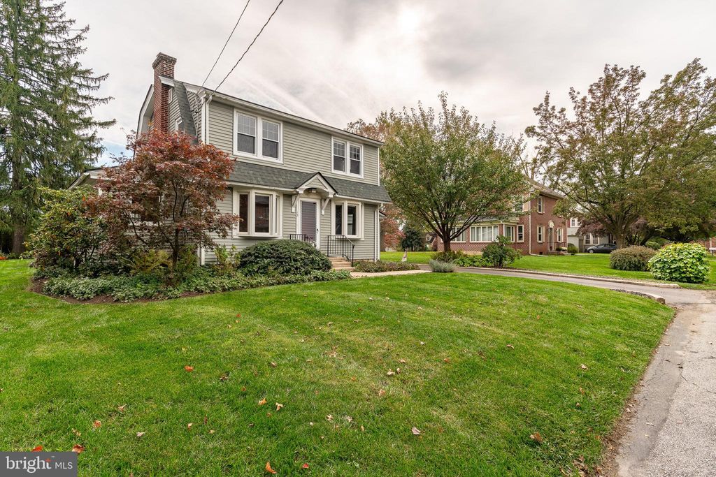 Photo of 13 Mylin Avenue, Willow Street, PA 17584 (MLS # PALA2040918)