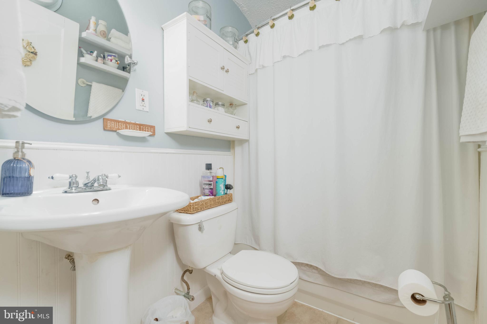 MIDDLESEX - Residential