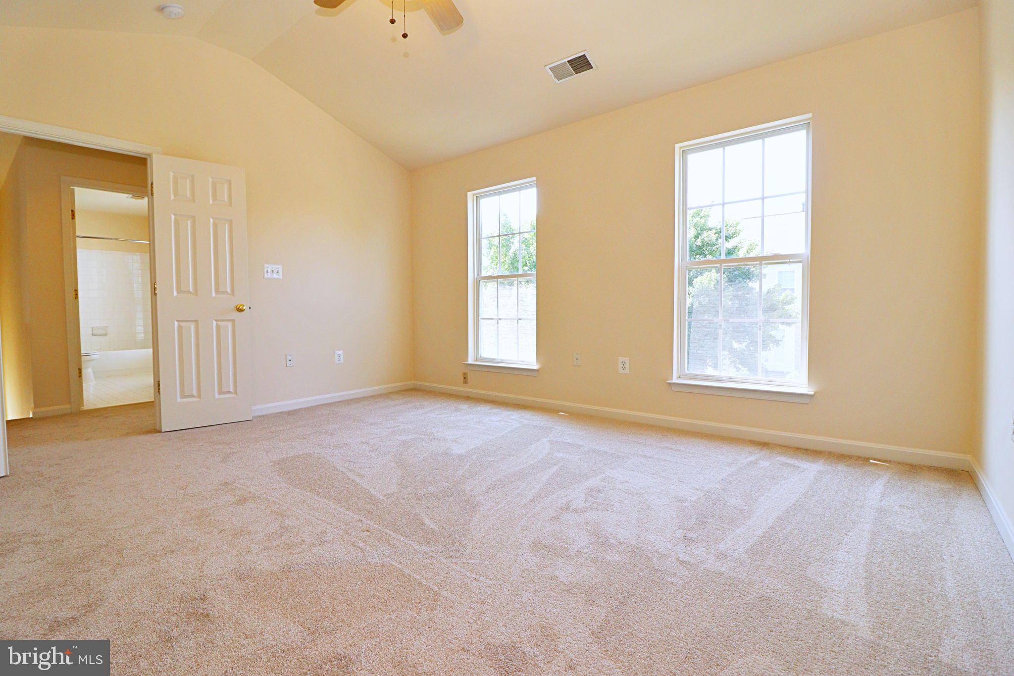 HUNTFIELD - Residential