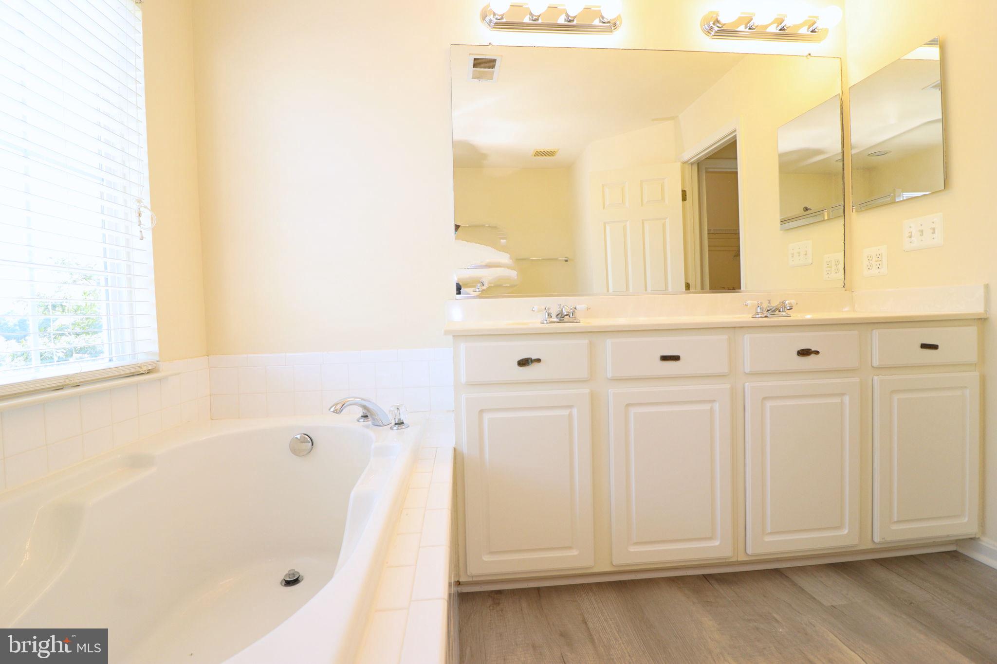 HUNTFIELD - Residential